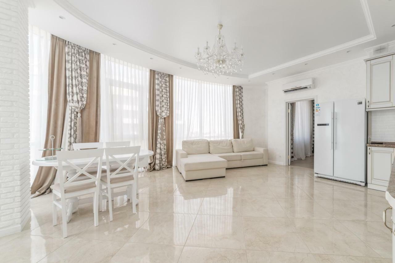 Vip Level Sea View Apartment Odessa Eksteriør billede